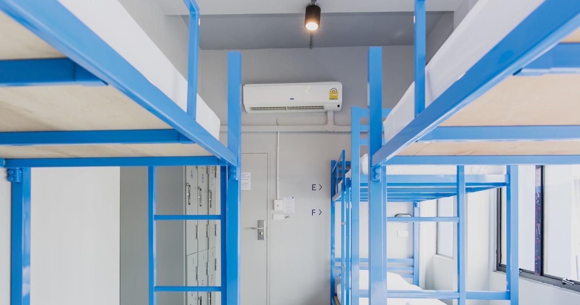 Loftel Station Hostel Bangkok Eksteriør billede