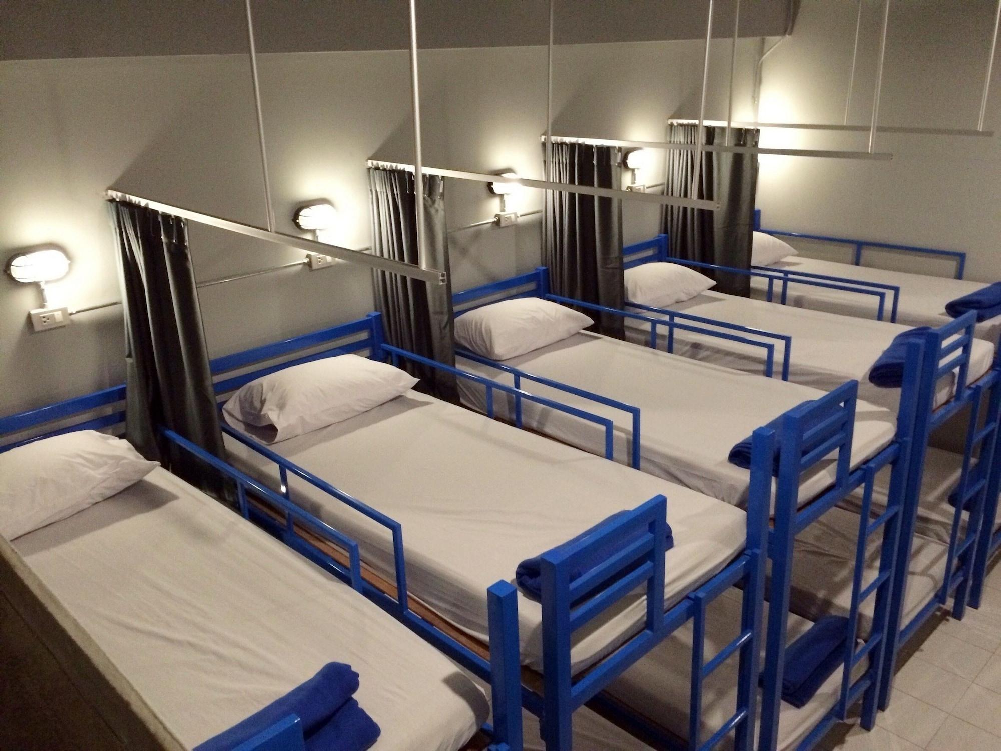 Loftel Station Hostel Bangkok Eksteriør billede