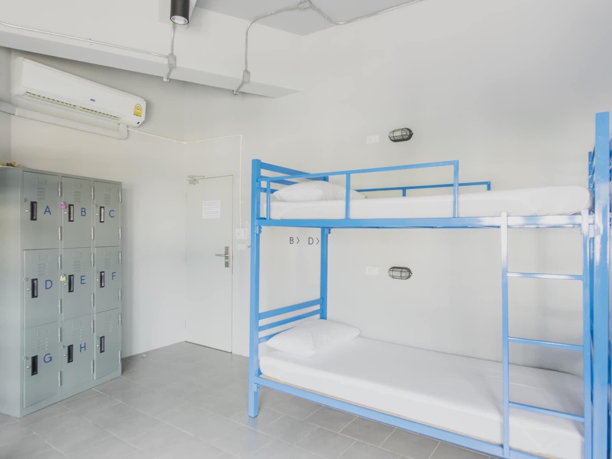 Loftel Station Hostel Bangkok Eksteriør billede